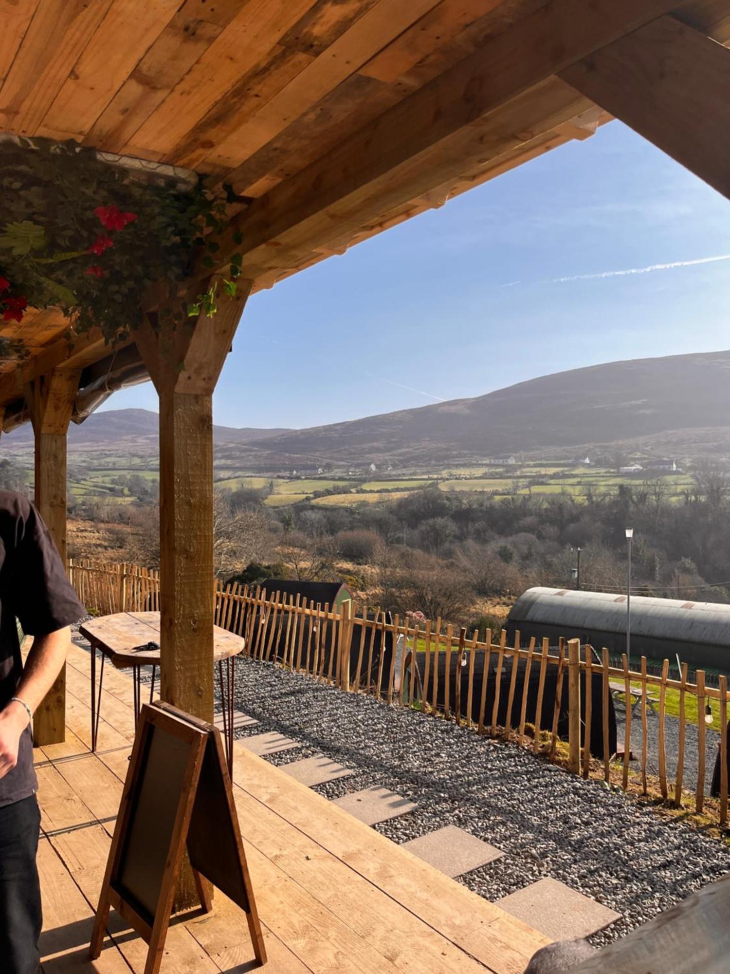 Rostrevor Mountain Lodge - Glamping Pods - Revive Sauna & Hot Tubs エクステリア 写真