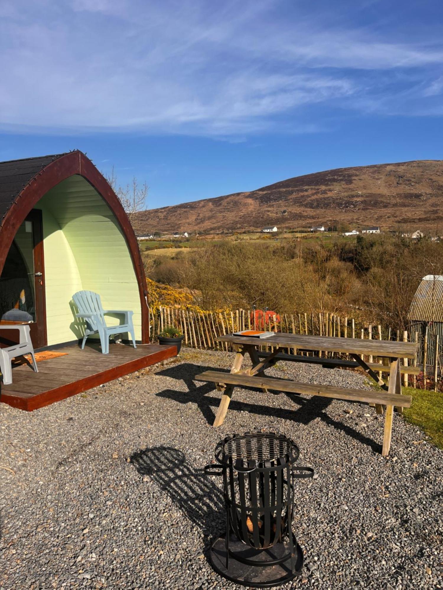 Rostrevor Mountain Lodge - Glamping Pods - Revive Sauna & Hot Tubs エクステリア 写真